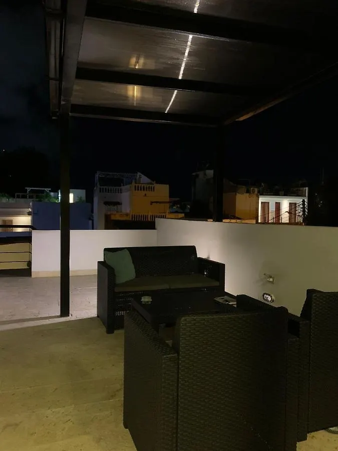 Sallena Casa Hostal contacts